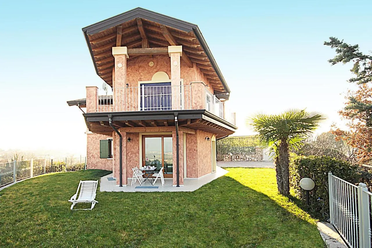 La Villa Degli Ulivi Soiano Del Lago 0*,