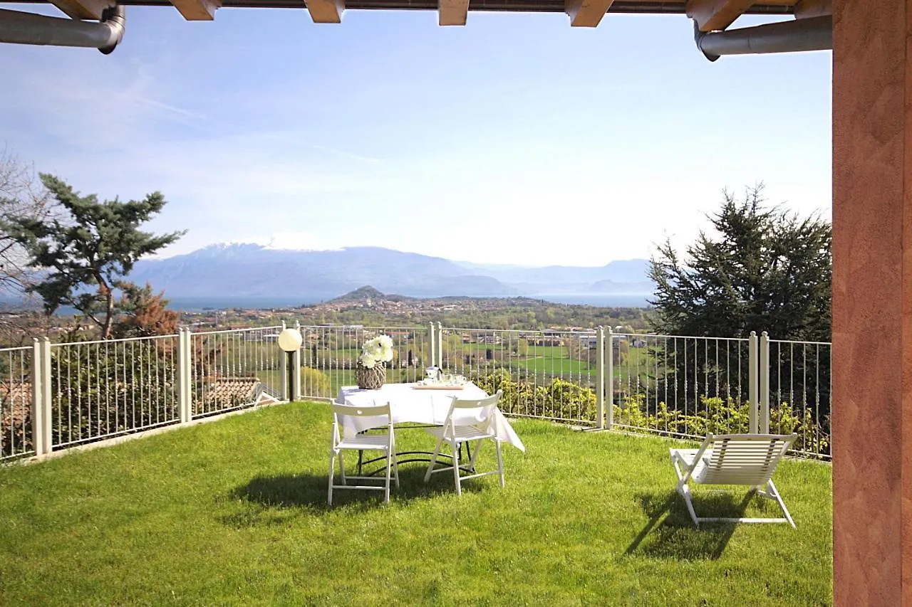 La Villa Degli Ulivi Soiano Del Lago 0*,  Italy